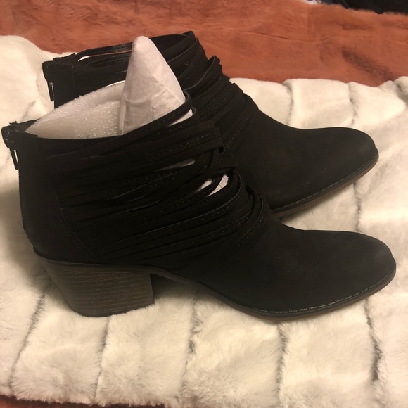 Brand new Fergie black booties Size 8.5 - Picture 2 of 7